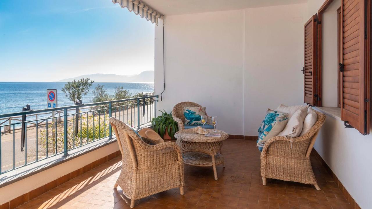 Welcomely - Terrace By The Sea - Cala Gonone Apartman Dorgali Kültér fotó